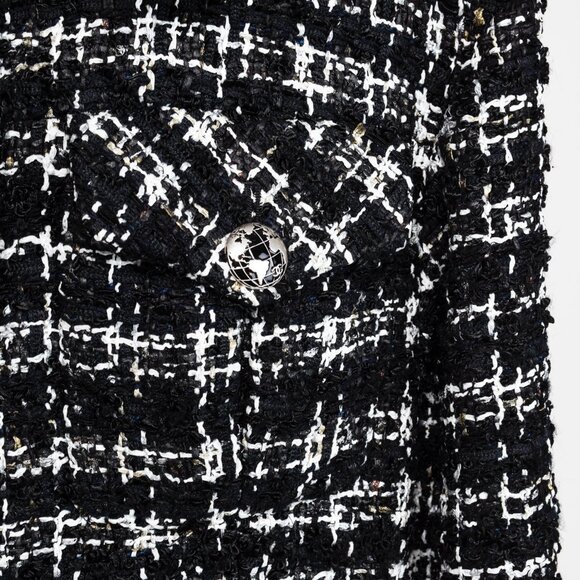 Chanel Bouclè Fantasy Tweed Planisphere Black White Short Jacket - Picture 6 of 16